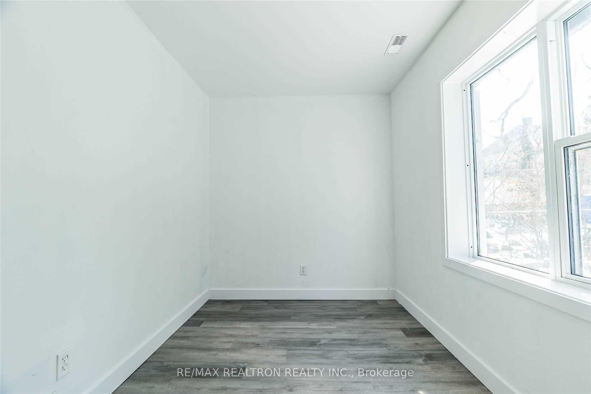 Photo 6 of 26 Florence Street, Chatham-Kent — HOMEH