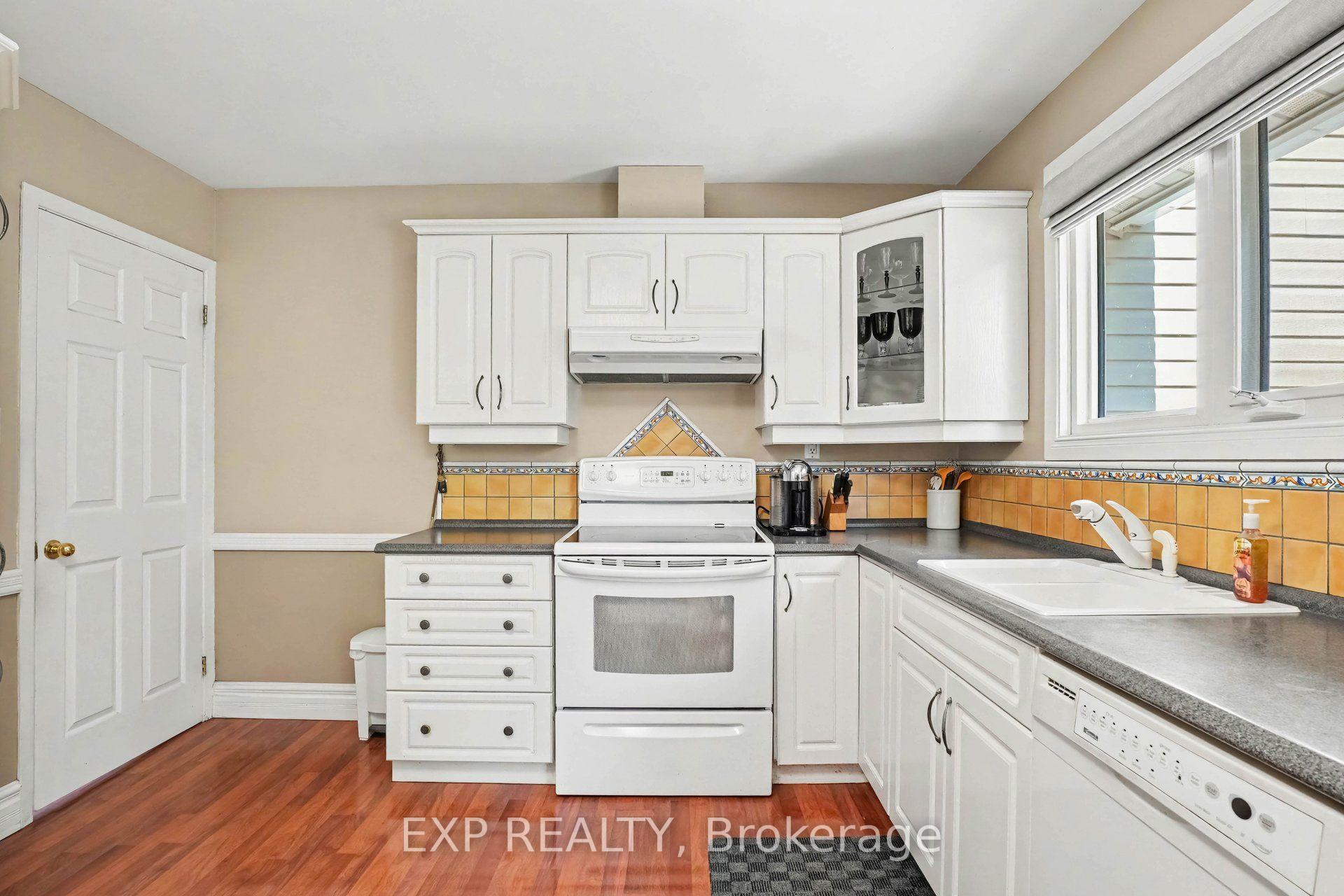 Photo 9 of 1347 Metz Crescent, Ottawa, Carson Meadows — HOMEH