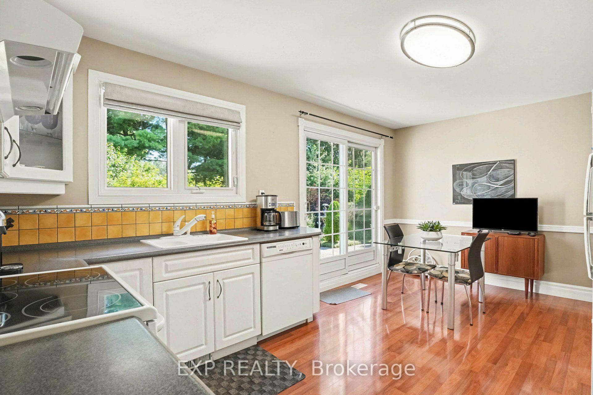 Photo 11 of 1347 Metz Crescent, Ottawa, Carson Meadows — HOMEH