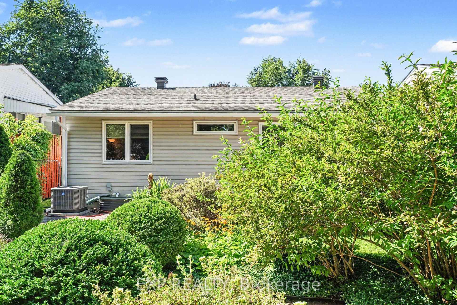 Photo 29 of 1347 Metz Crescent, Ottawa, Carson Meadows — HOMEH