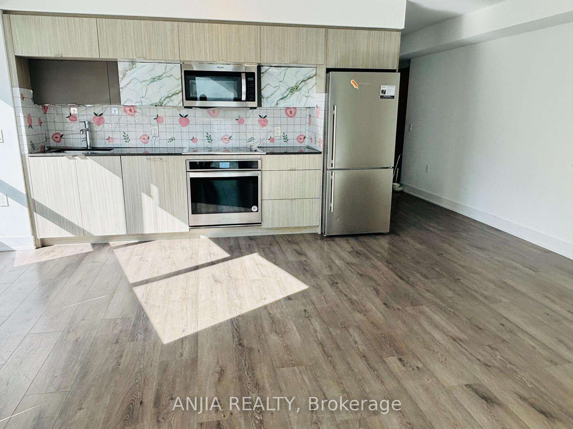 Photo of Unit 622, 585 Bloor Street E