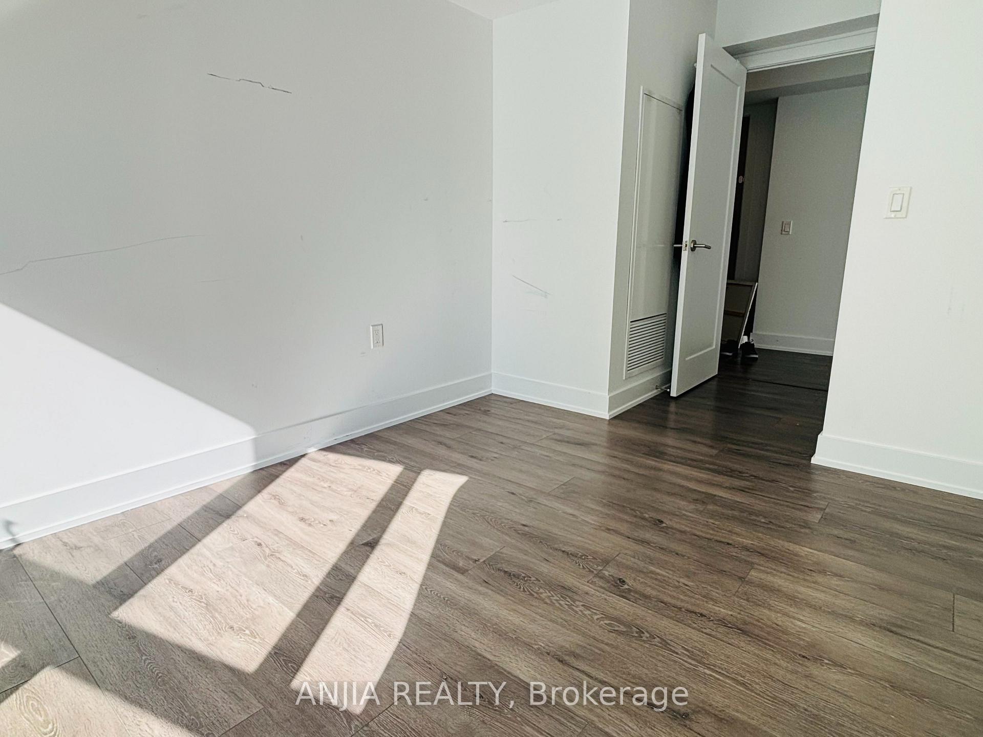 Photo 3 of Unit 622, 585 Bloor Street E, Toronto, North St. James Town — HOMEH
