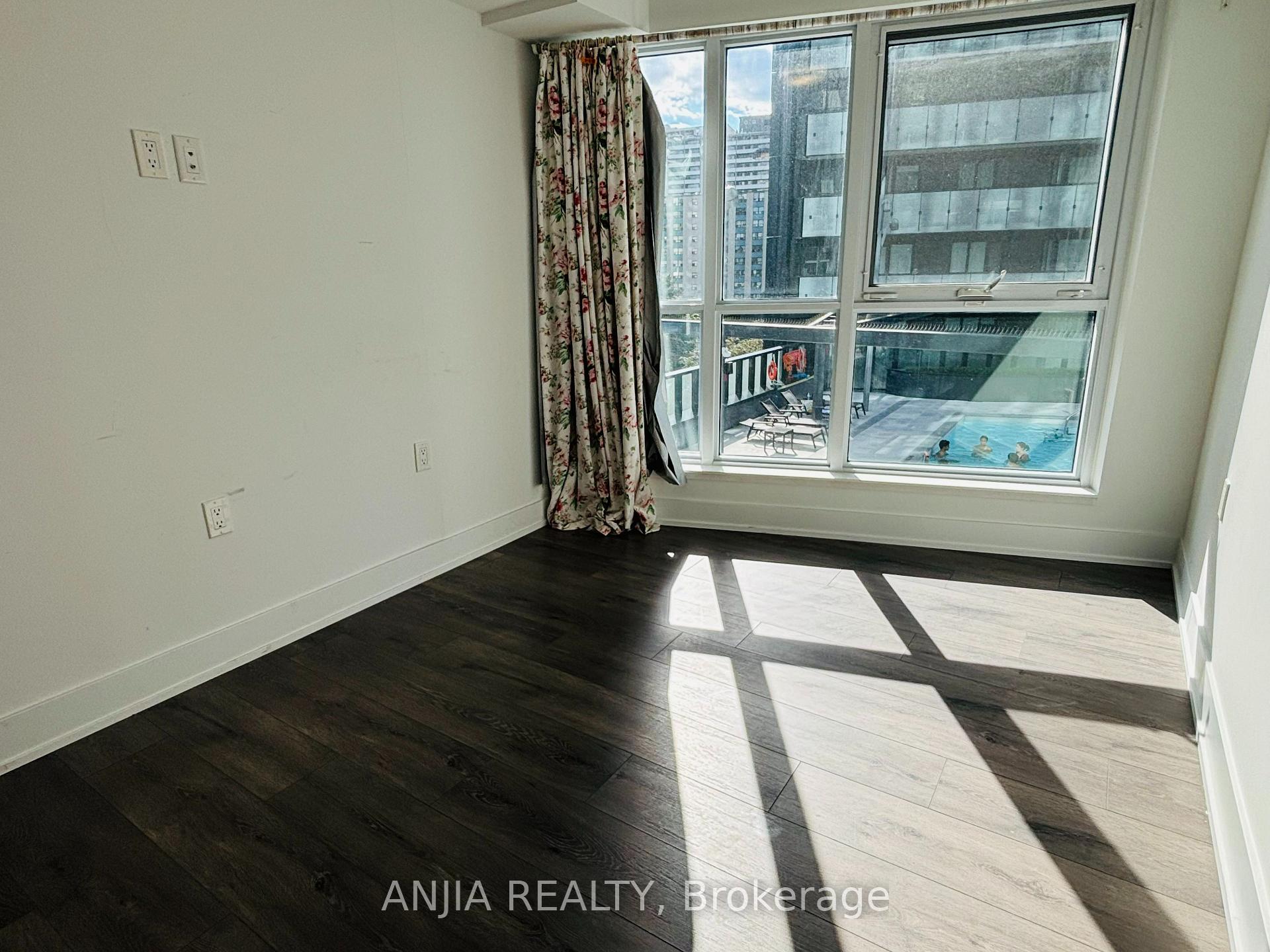 Photo 4 of Unit 622, 585 Bloor Street E, Toronto, North St. James Town — HOMEH