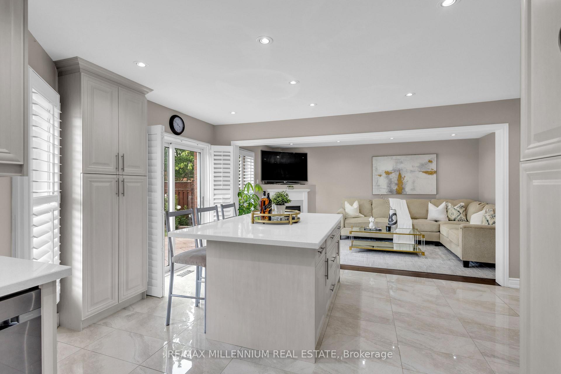 Photo 13 of 252 Mountainberry Road, Brampton, Sandringham-Wellington — HOMEH