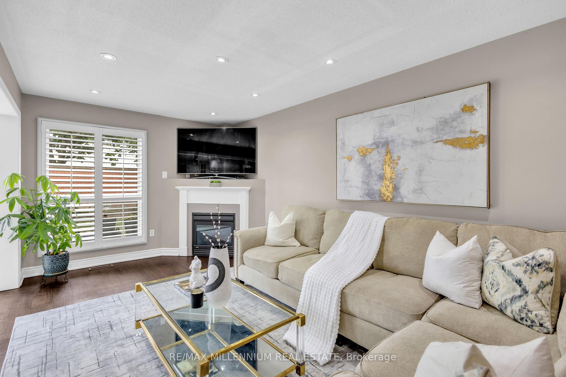 Photo 15 of 252 Mountainberry Road, Brampton, Sandringham-Wellington — HOMEH