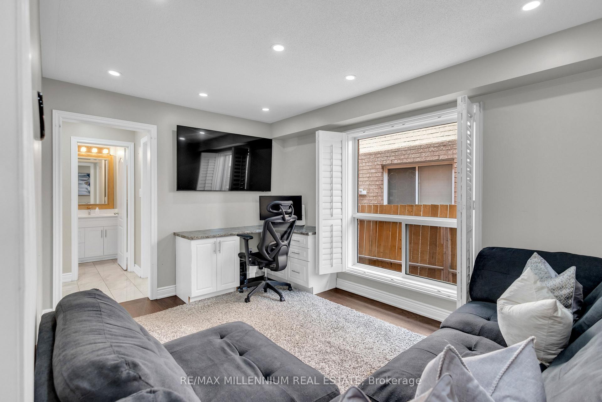 Photo 19 of 252 Mountainberry Road, Brampton, Sandringham-Wellington — HOMEH