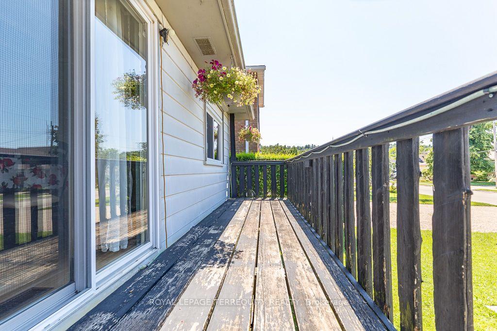 Photo 23 of 134 Homeside Avenue, Hamilton, Stoney Creek — HOMEH