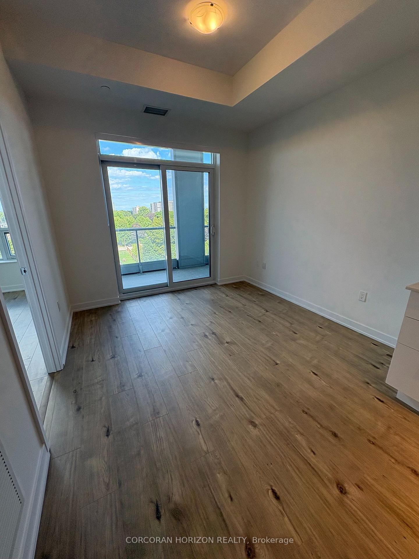 Photo 4 of Unit 617, 500 Plains Road E, Burlington, LaSalle — HOMEH