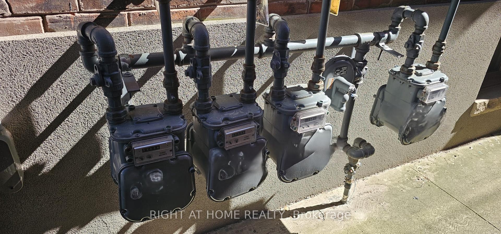 Photo 37 of 730 Shaw Street, Toronto, Palmerston-Little Italy — HOMEH