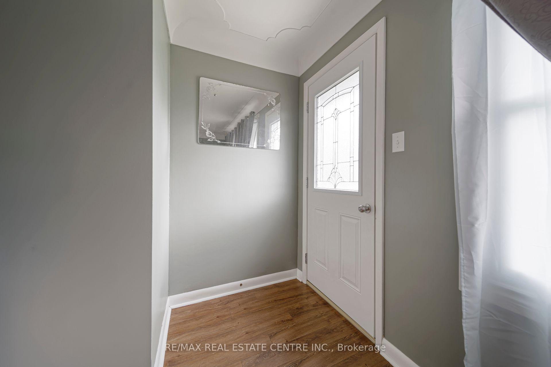Photo 2 of 205 Crysler Street, Norfolk, Delhi — HOMEH