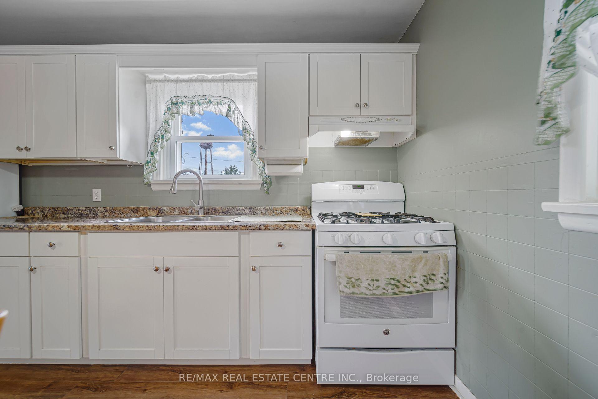 Photo 9 of 205 Crysler Street, Norfolk, Delhi — HOMEH