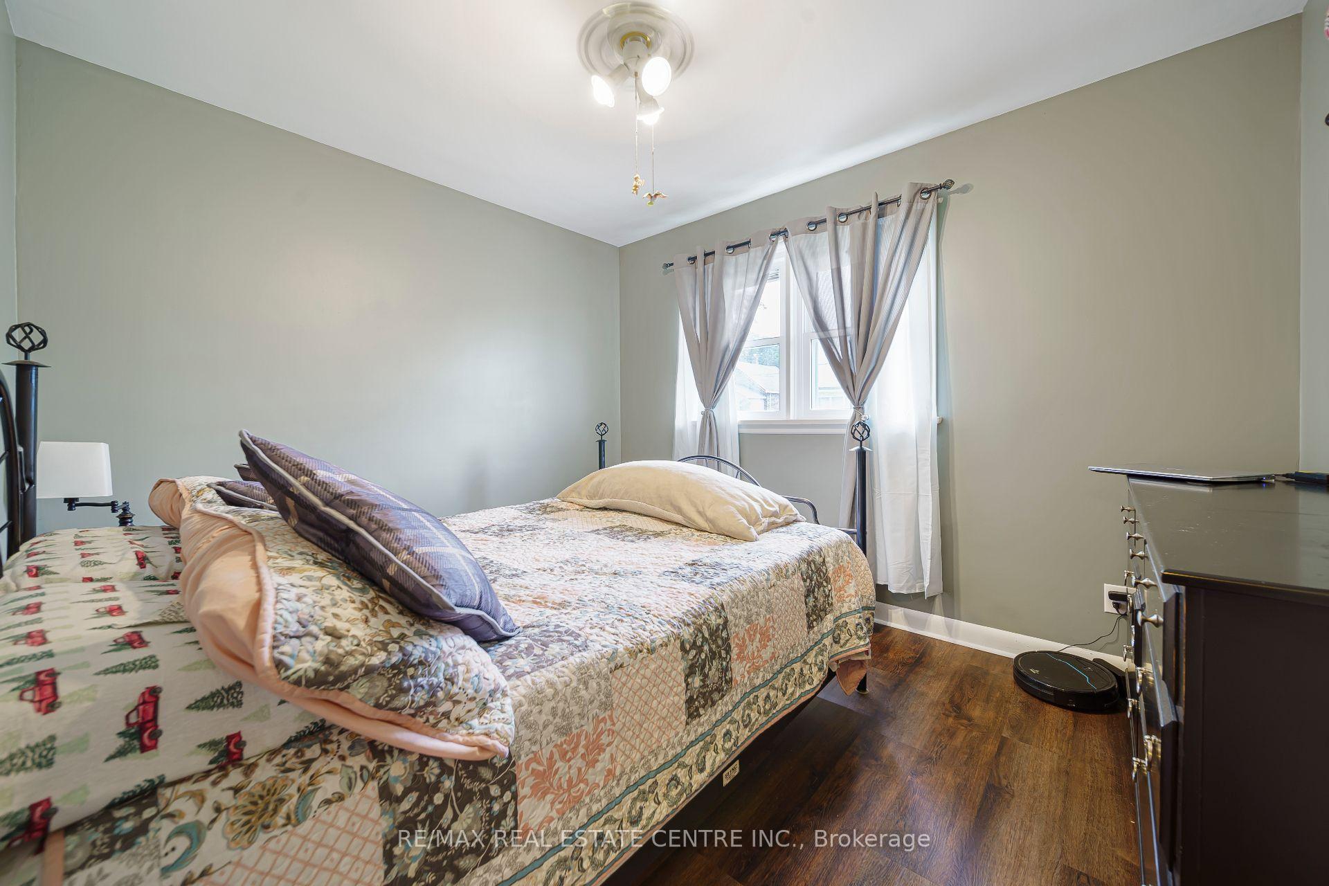 Photo 16 of 205 Crysler Street, Norfolk, Delhi — HOMEH