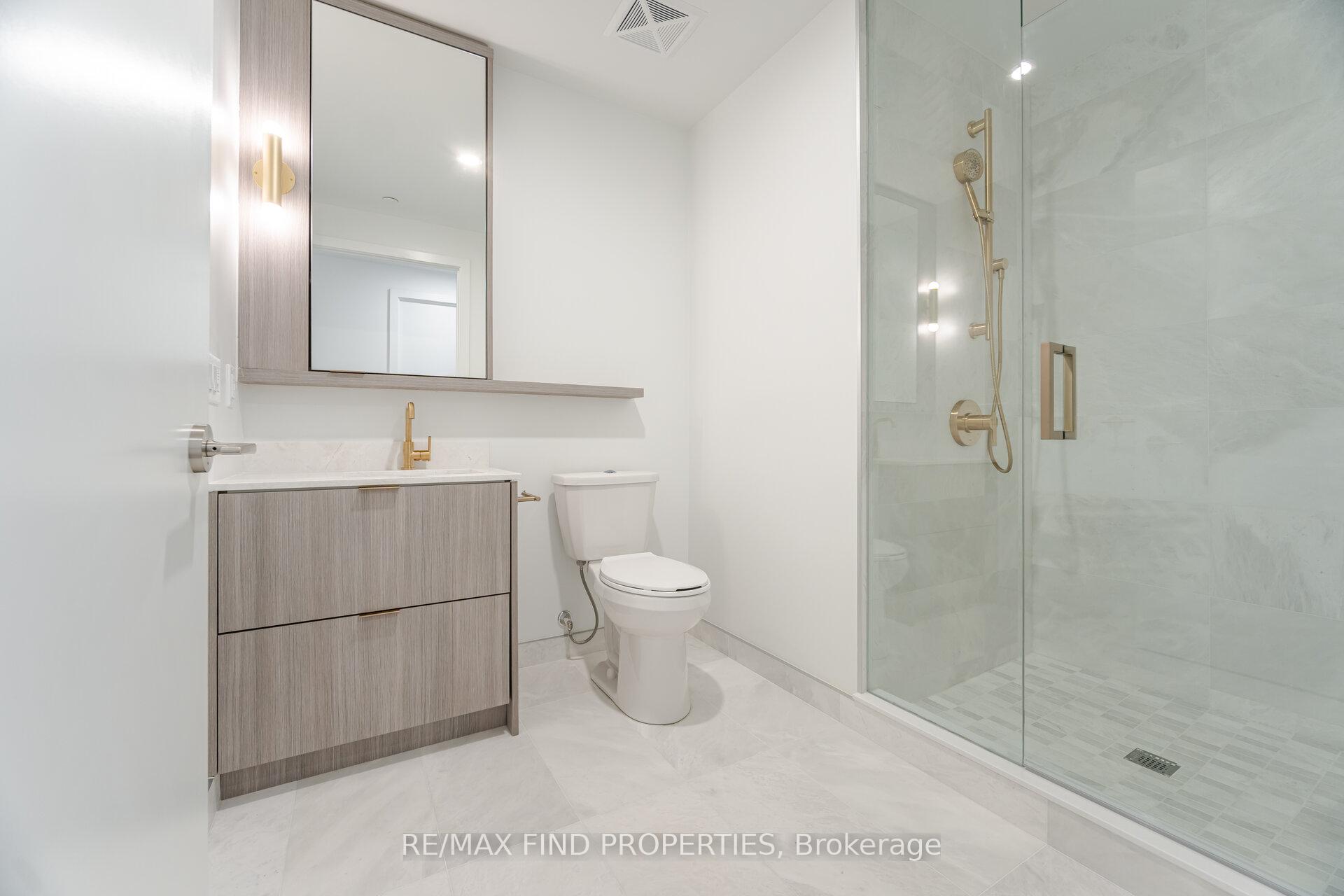 Photo 32 of Unit 910, 6 Greenbriar Road, North York, Bayview Village — HOMEH