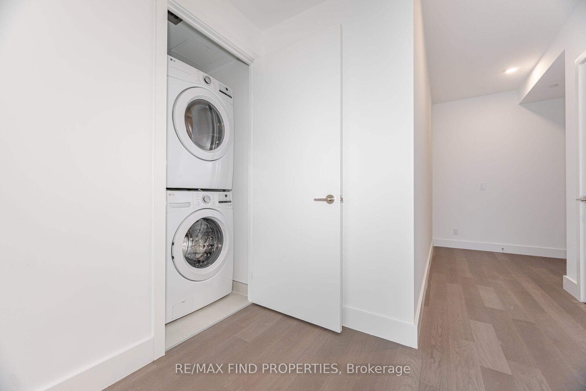 Photo 33 of Unit 910, 6 Greenbriar Road, North York, Bayview Village — HOMEH