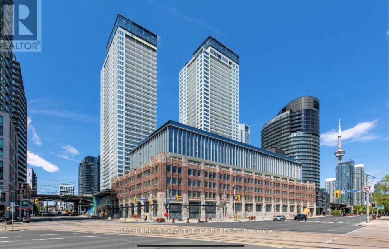 Photo 2 of Unit 2206, 17 Bathurst Street, Toronto, Waterfront Communities — HOMEH