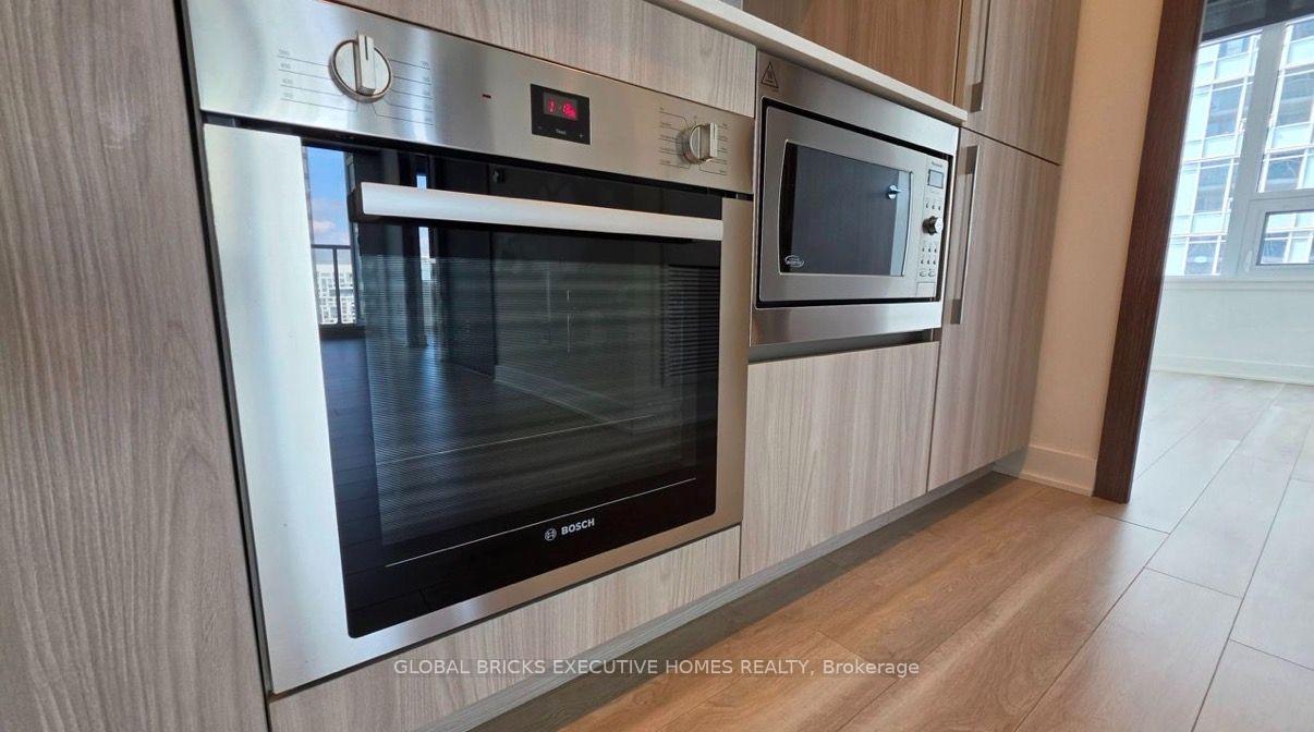 Photo 6 of Unit 2206, 17 Bathurst Street, Toronto, Waterfront Communities — HOMEH