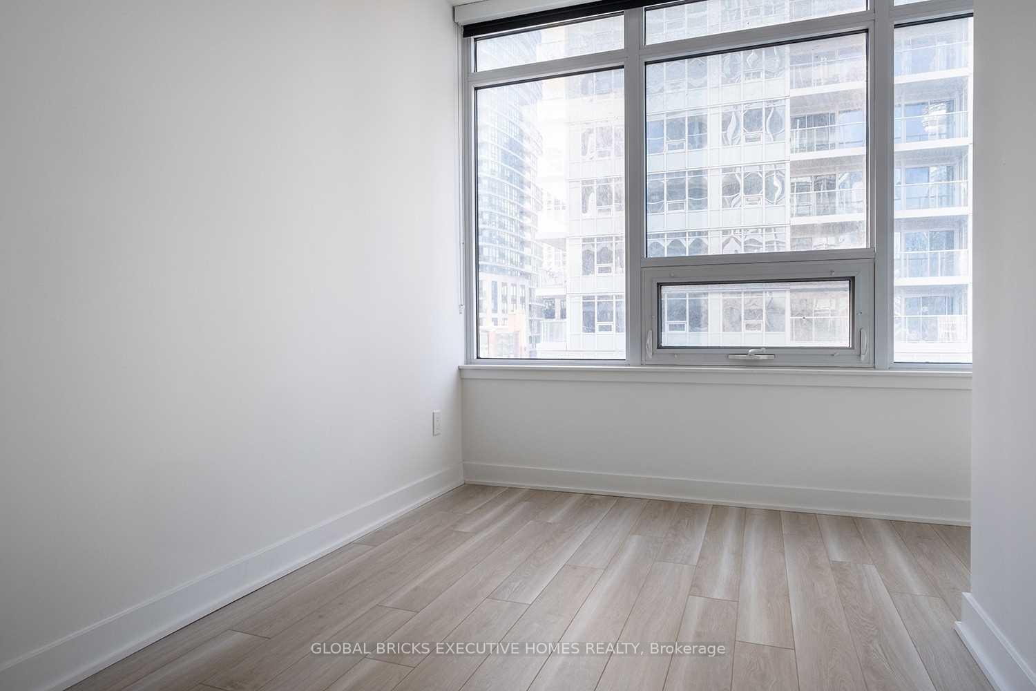 Photo 9 of Unit 2206, 17 Bathurst Street, Toronto, Waterfront Communities — HOMEH
