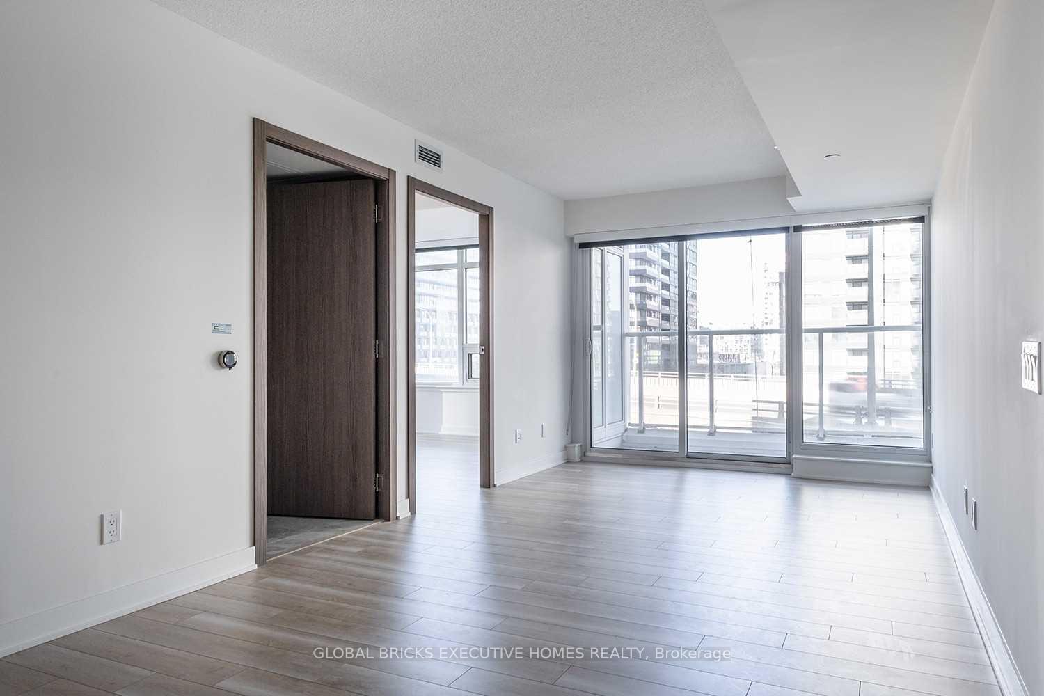 Photo 14 of Unit 2206, 17 Bathurst Street, Toronto, Waterfront Communities — HOMEH