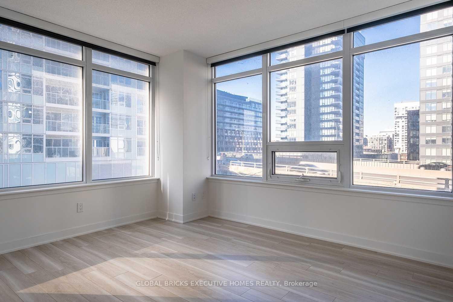 Photo 15 of Unit 2206, 17 Bathurst Street, Toronto, Waterfront Communities — HOMEH