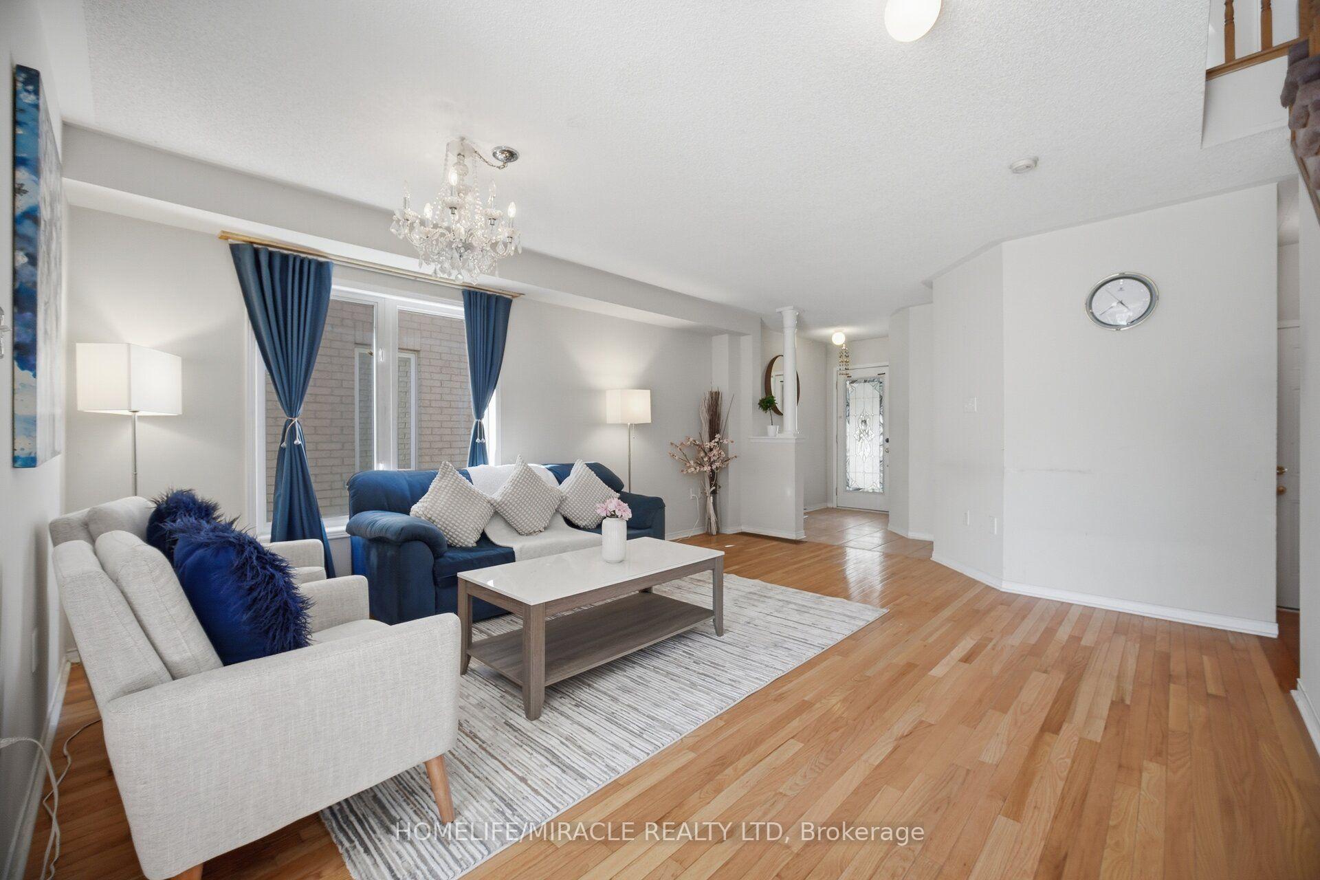 Photo 8 of 101 Crystalview Crescent, Brampton, Bram East — HOMEH