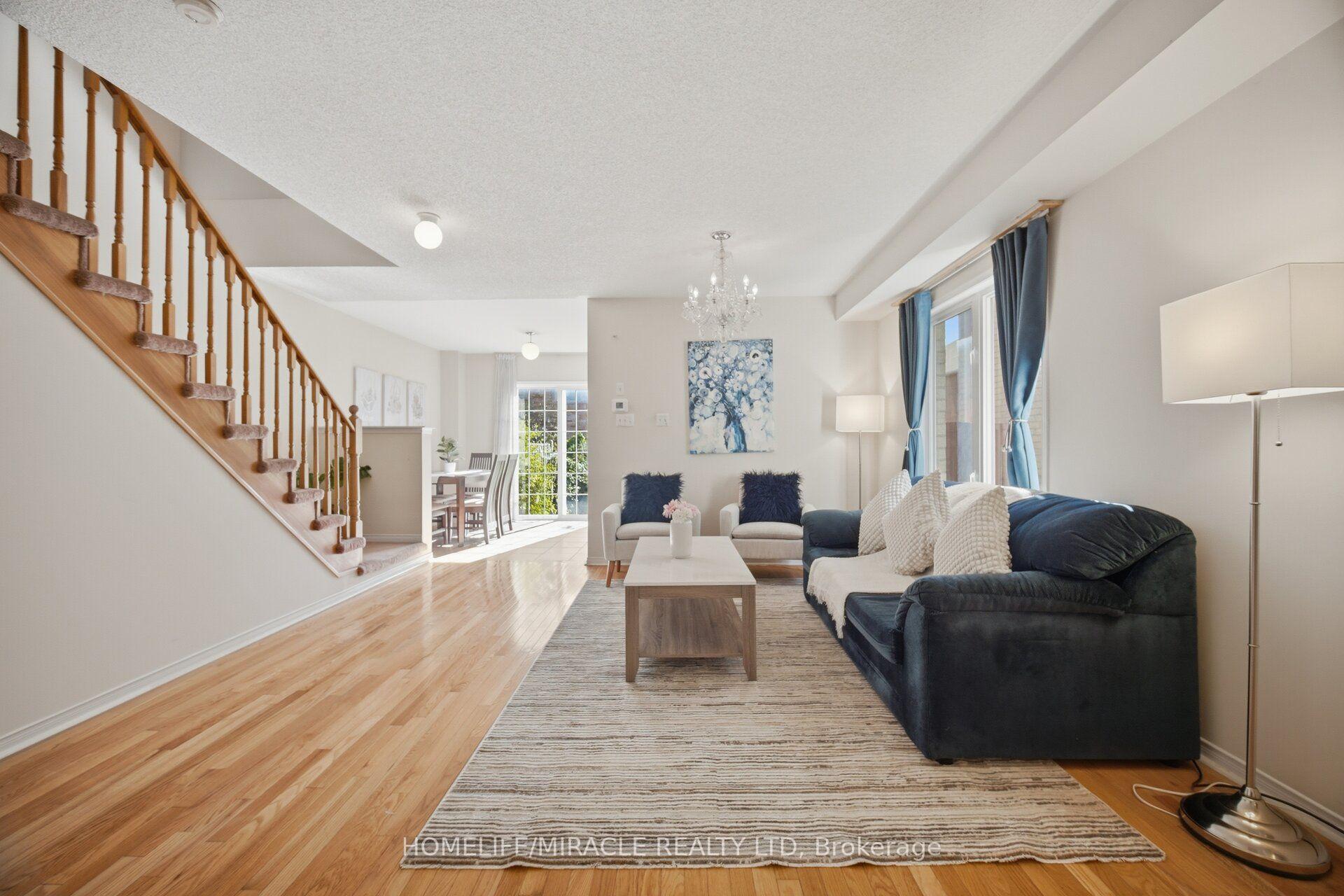 Photo 10 of 101 Crystalview Crescent, Brampton, Bram East — HOMEH