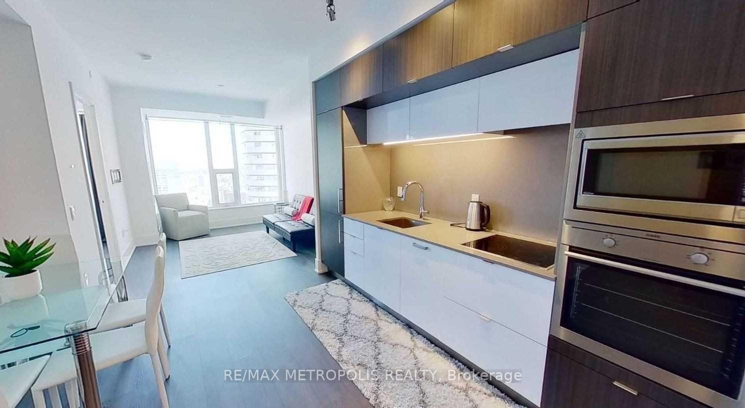 Photo 5 of Unit 6101, 10 York Street, Toronto, Waterfront Communities — HOMEH