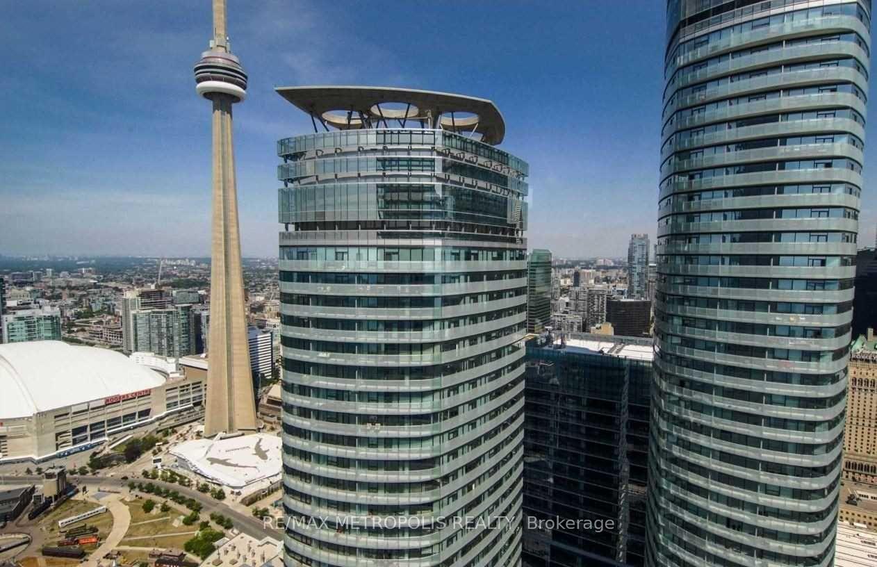 Photo 14 of Unit 6101, 10 York Street, Toronto, Waterfront Communities — HOMEH