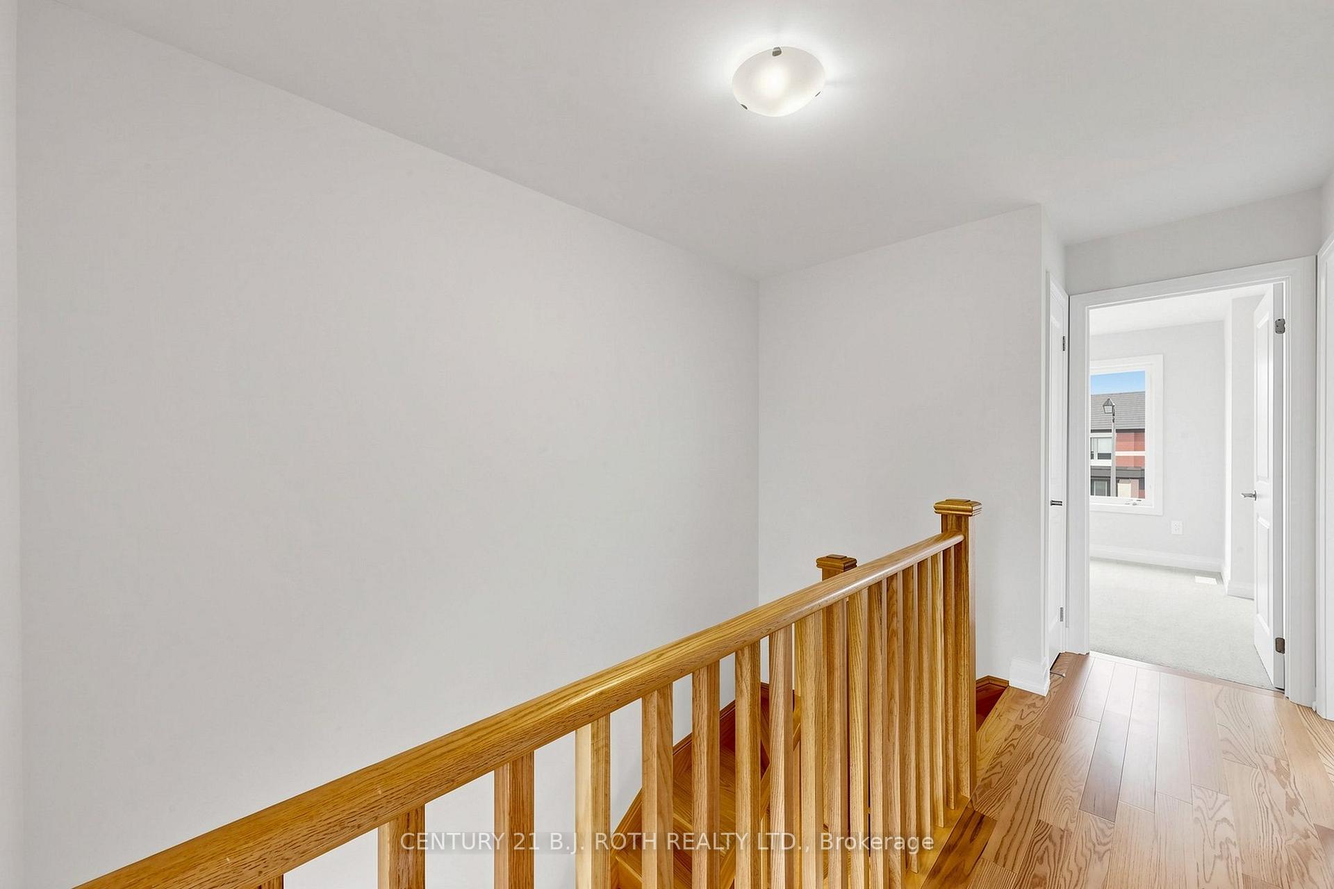 Photo 24 of 115 Corley Street E, Kawartha Lakes, Lindsay — HOMEH
