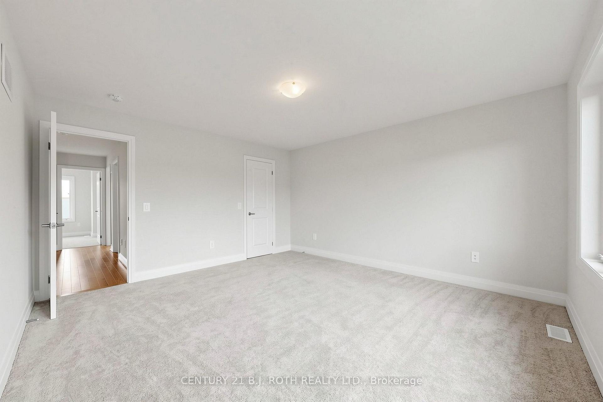 Photo 30 of 115 Corley Street E, Kawartha Lakes, Lindsay — HOMEH