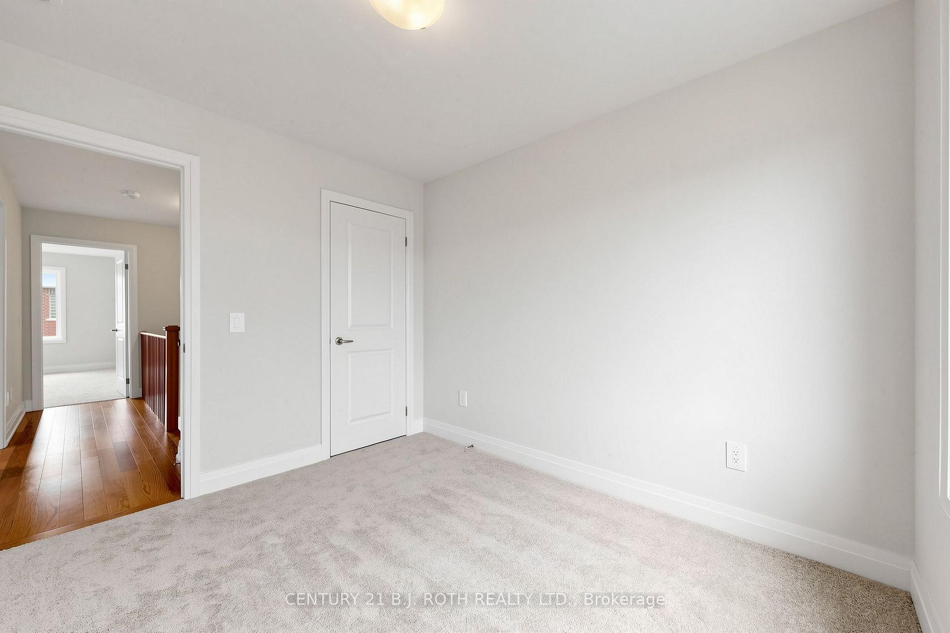 Photo 38 of 115 Corley Street E, Kawartha Lakes, Lindsay — HOMEH