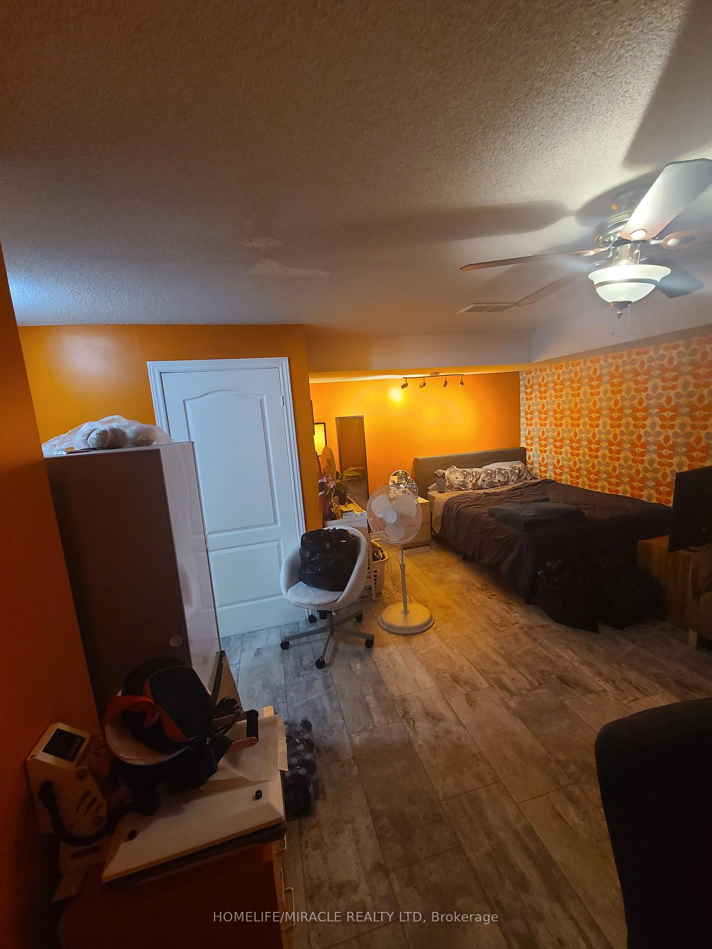 Photo 6 of Unit 23 BSMT, 1867 Kingston Road, Pickering, Village East — HOMEH