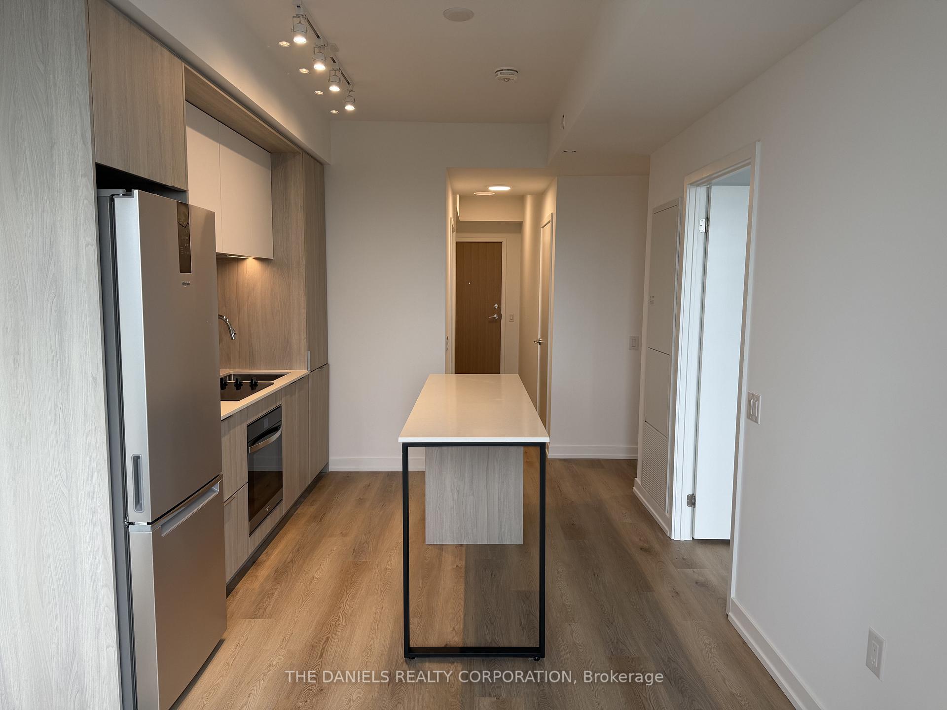 Photo 9 of Unit 4401, 395 Square One Drive, Mississauga, City Centre — HOMEH