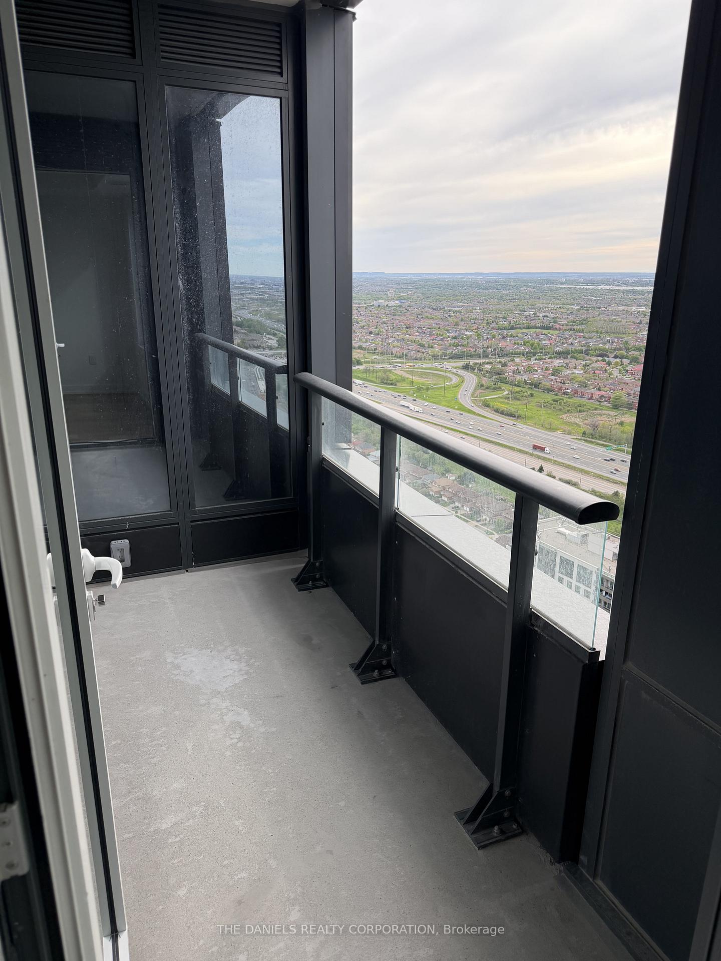 Photo 17 of Unit 4401, 395 Square One Drive, Mississauga, City Centre — HOMEH