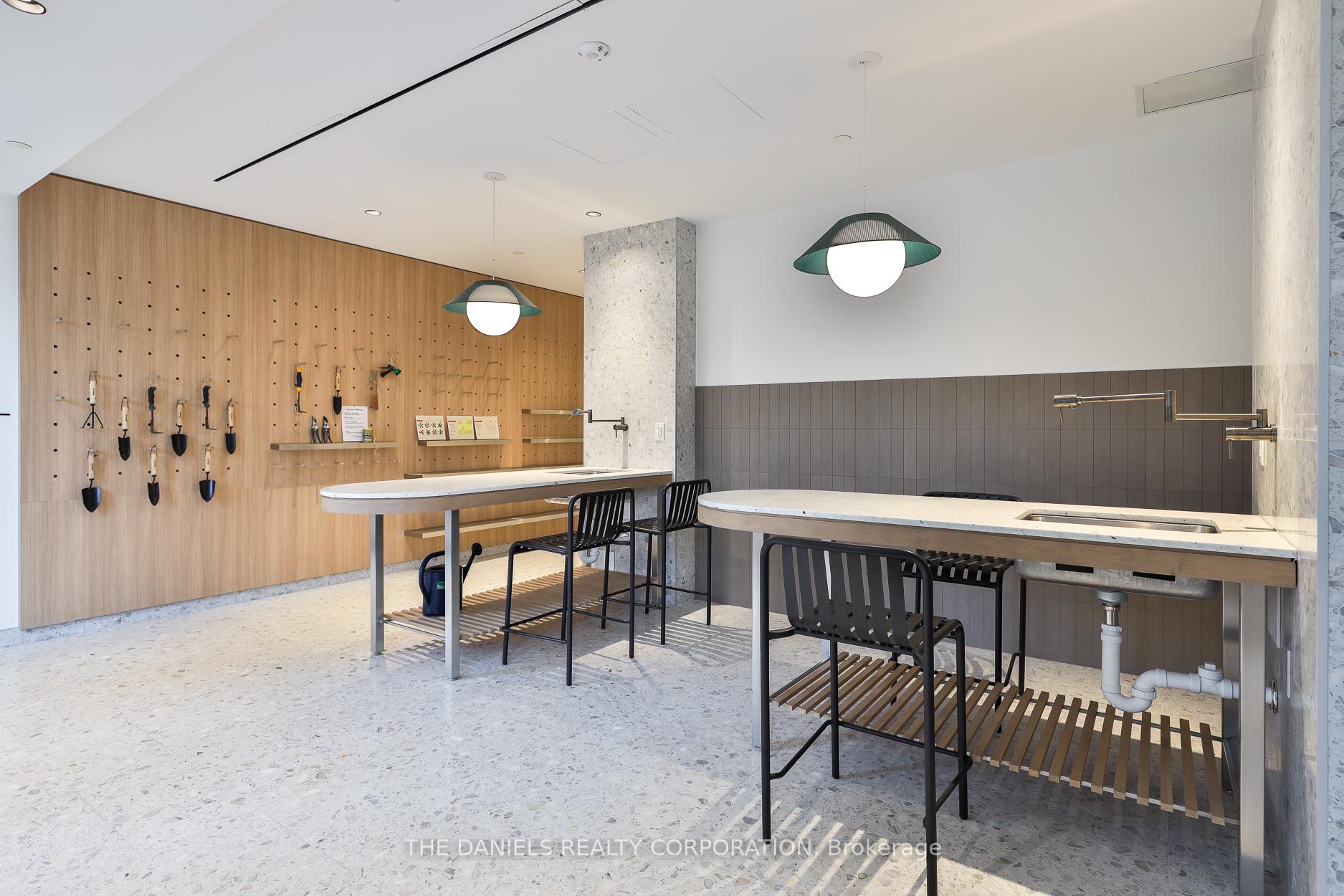 Photo 29 of Unit 4401, 395 Square One Drive, Mississauga, City Centre — HOMEH