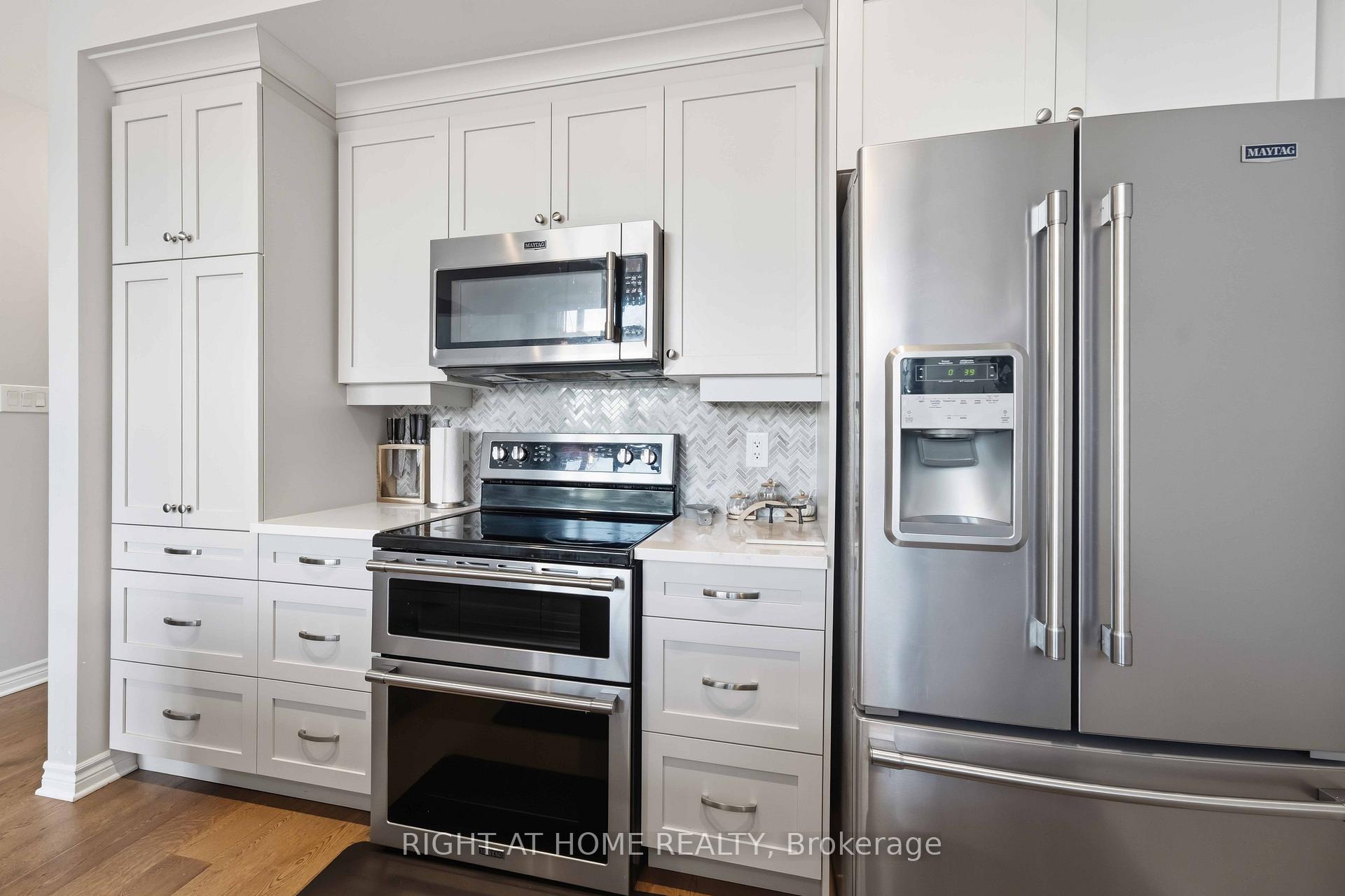Photo 12 of Unit 98, 264 Pembina Private, Ottawa, Riverside South/Gloucester Glen — HOMEH