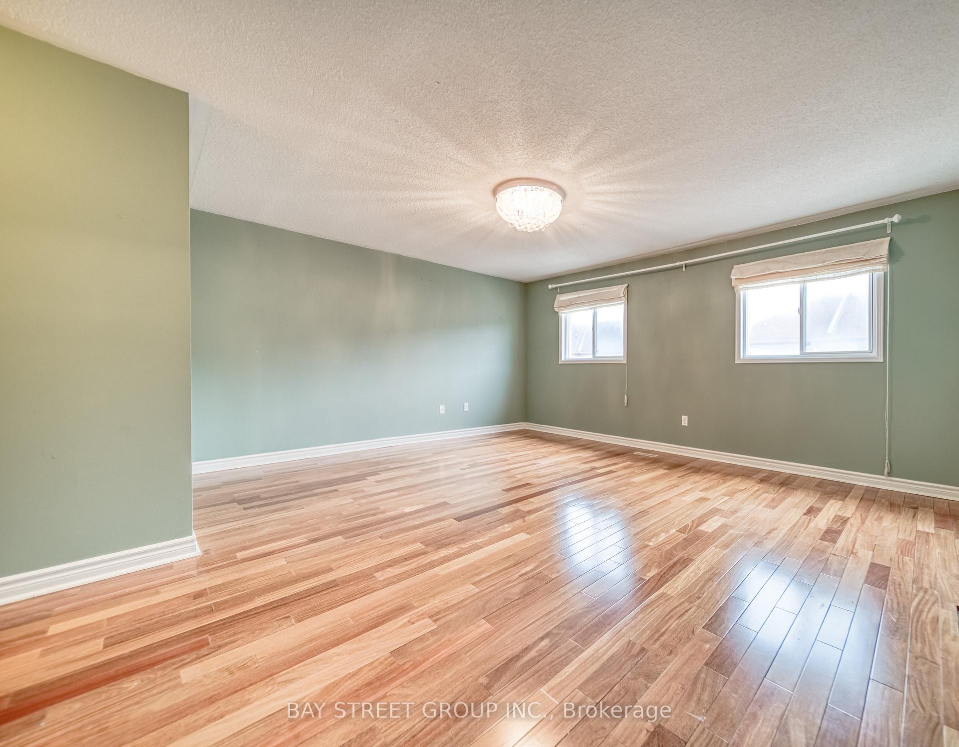 Photo 17 of 27 Orchid Road, Markham, Commerce Valley — HOMEH