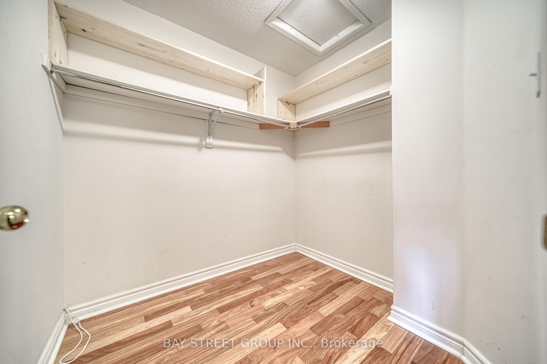 Photo 20 of 27 Orchid Road, Markham, Commerce Valley — HOMEH