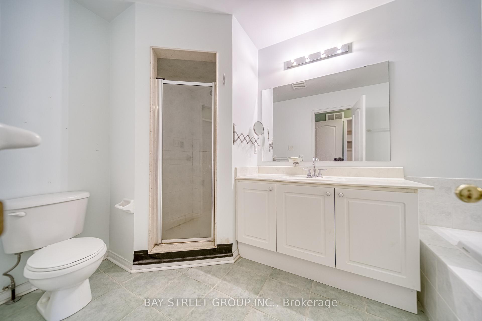Photo 21 of 27 Orchid Road, Markham, Commerce Valley — HOMEH