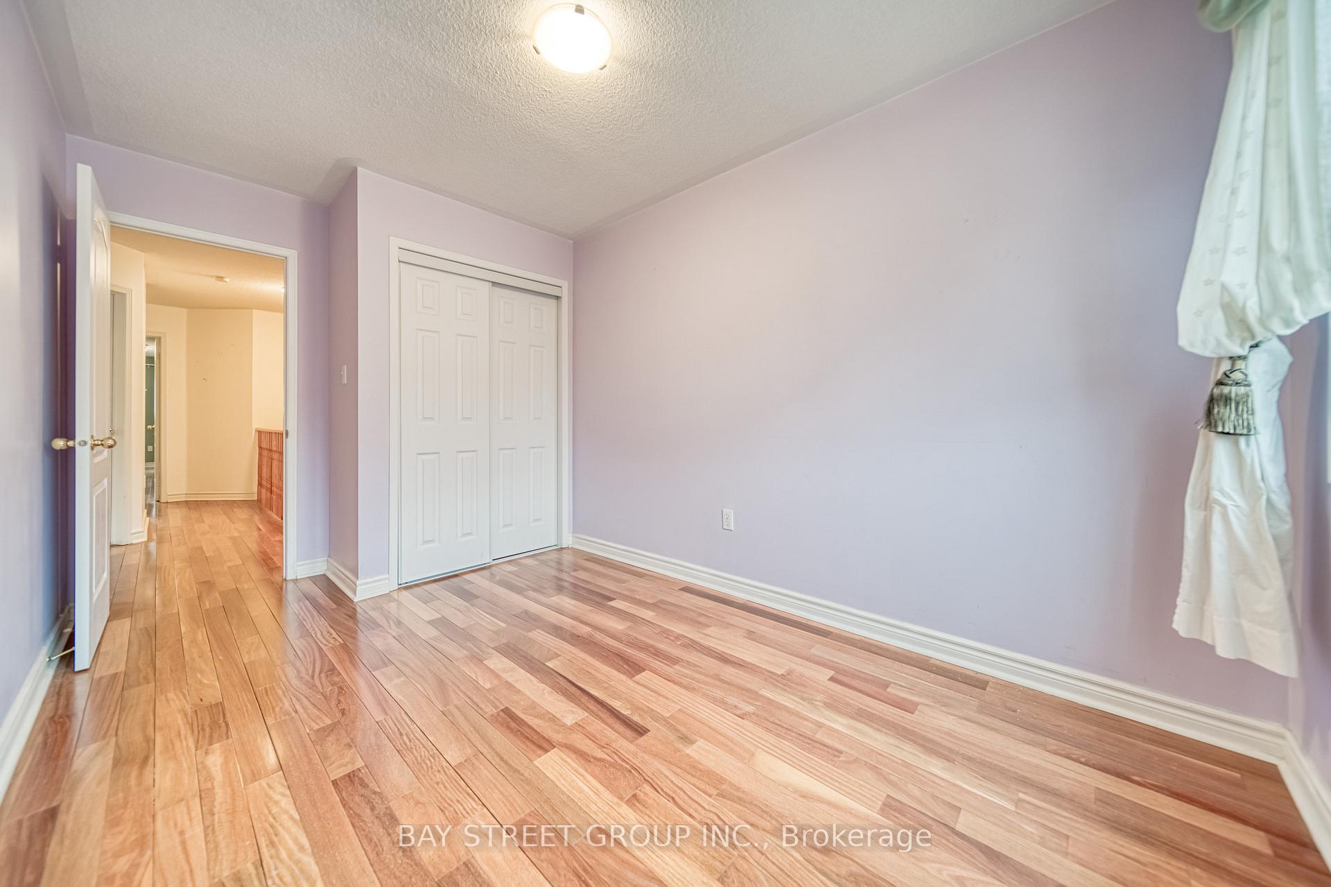 Photo 23 of 27 Orchid Road, Markham, Commerce Valley — HOMEH