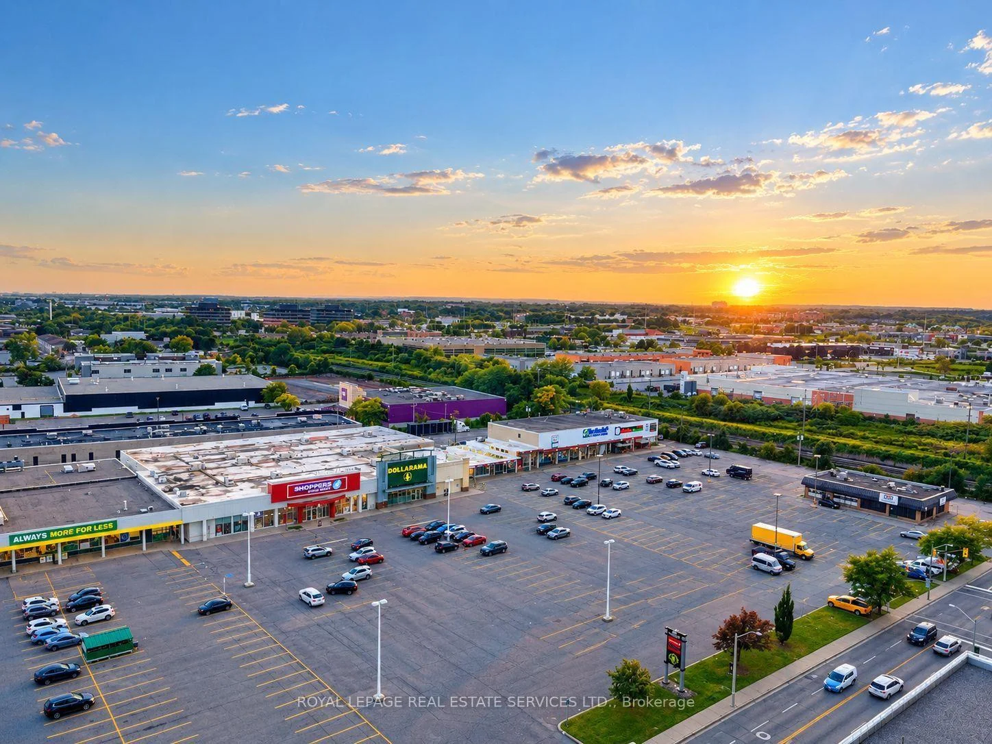 Photo 26 of Unit 1412, 55 Speers Road, Oakville, Central — HOMEH