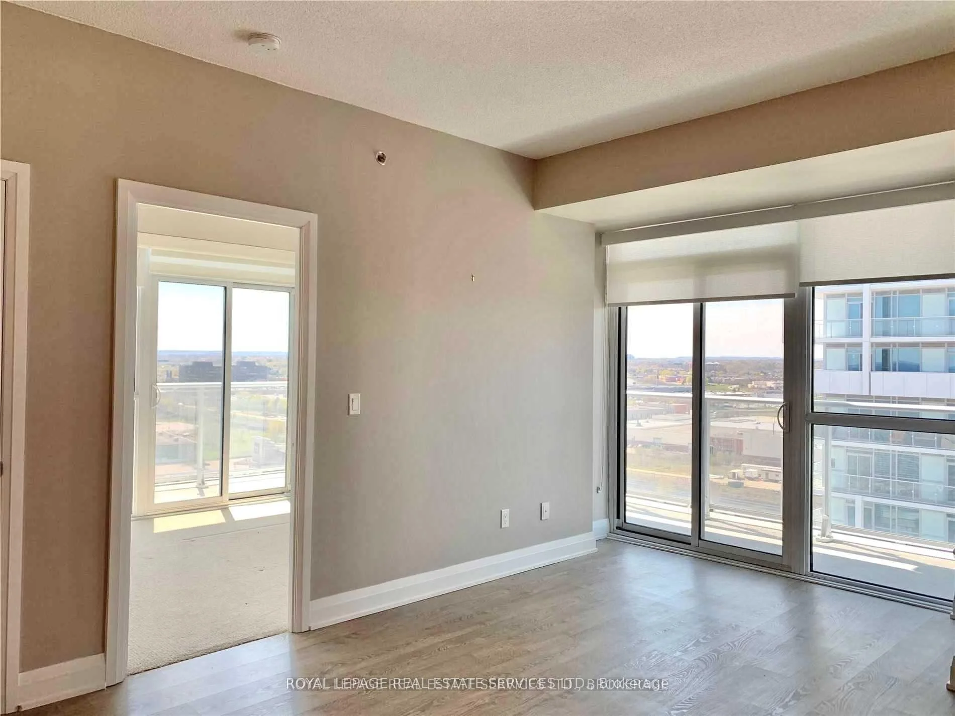 Photo 18 of Unit 1412, 55 Speers Road, Oakville, Central — HOMEH