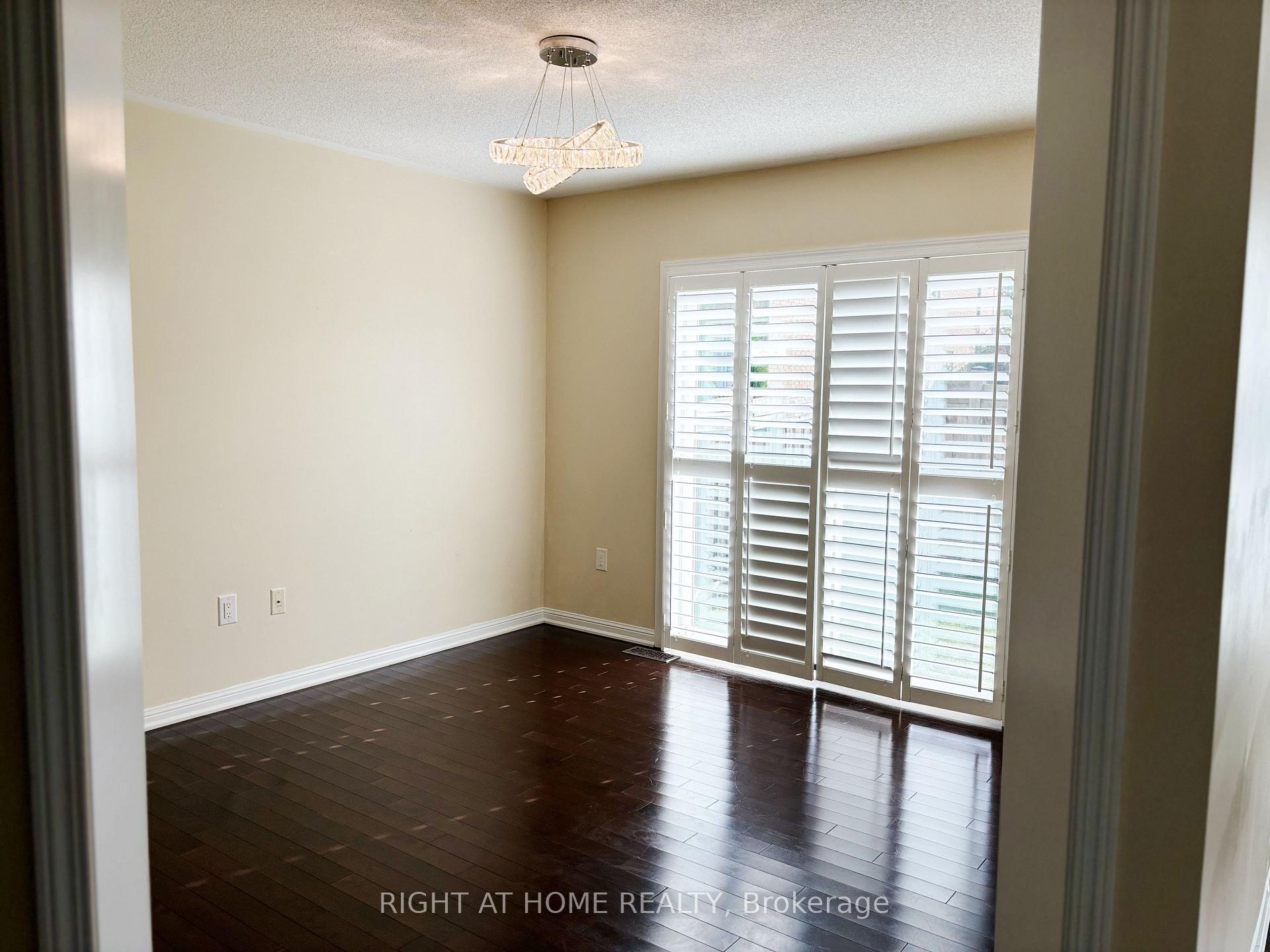 Photo 6 of 918 Farmstead Drive, Milton, Willmott — HOMEH