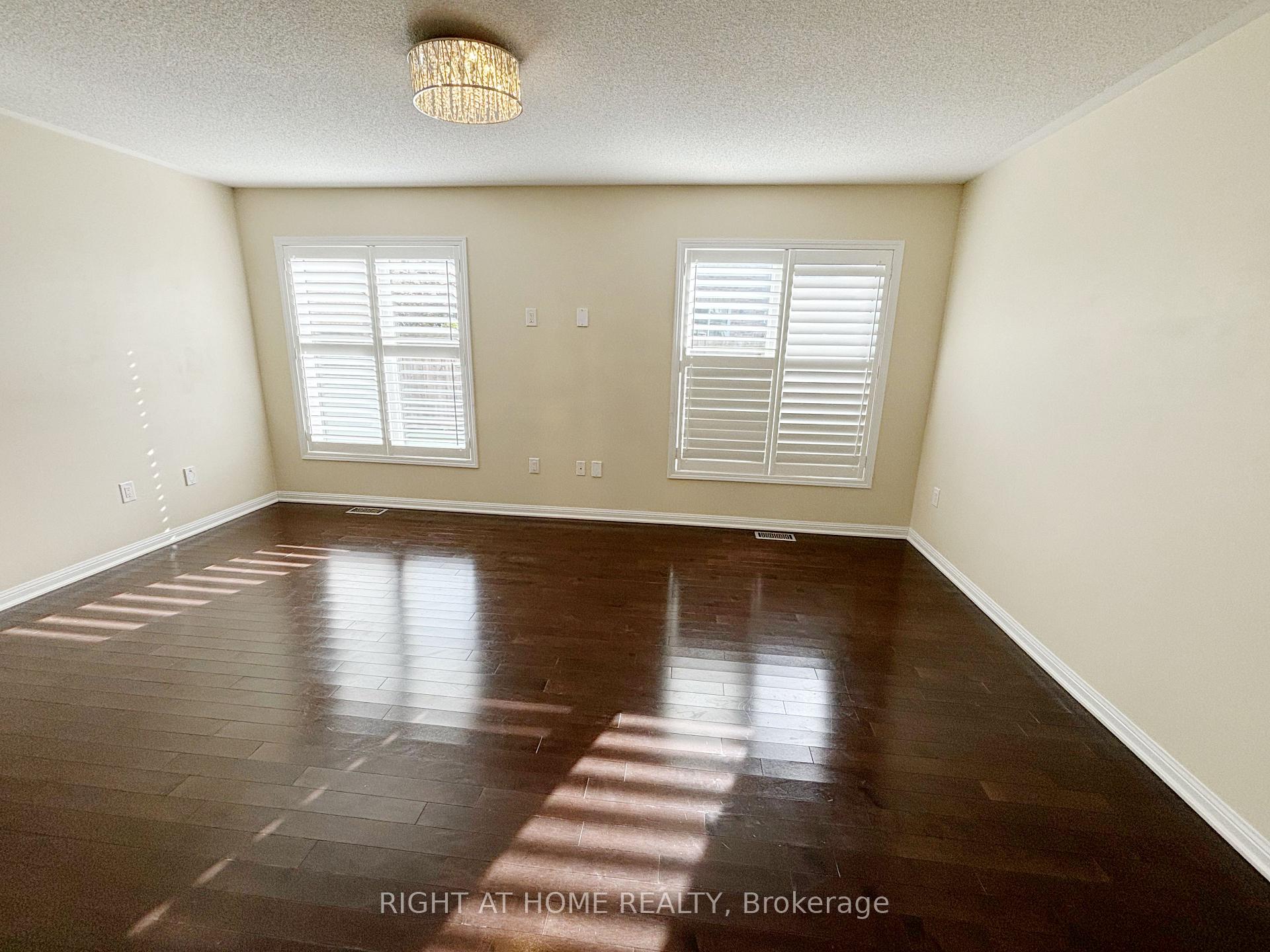 Photo 9 of 918 Farmstead Drive, Milton, Willmott — HOMEH
