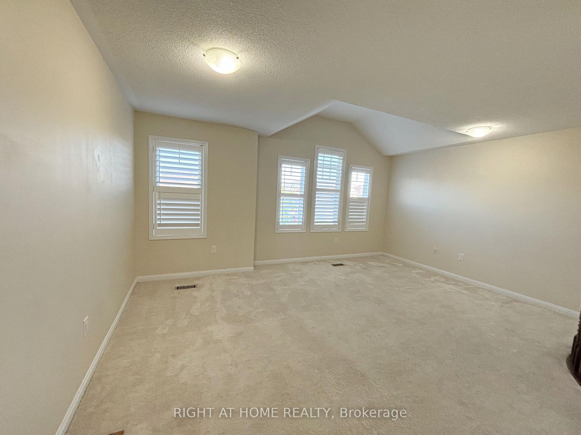 Photo 14 of 918 Farmstead Drive, Milton, Willmott — HOMEH