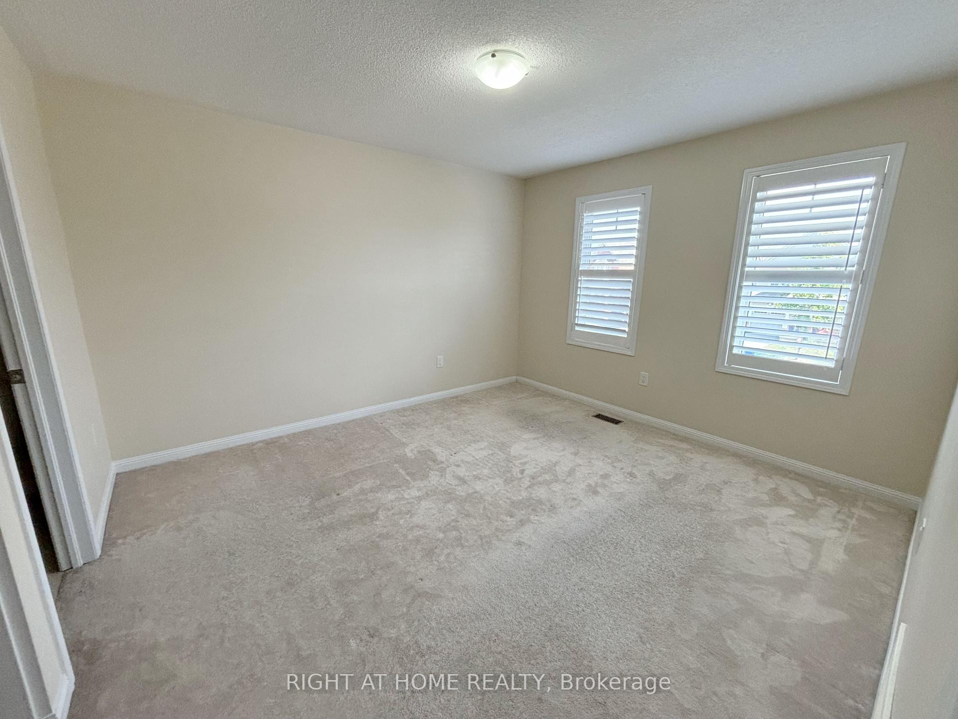 Photo 19 of 918 Farmstead Drive, Milton, Willmott — HOMEH
