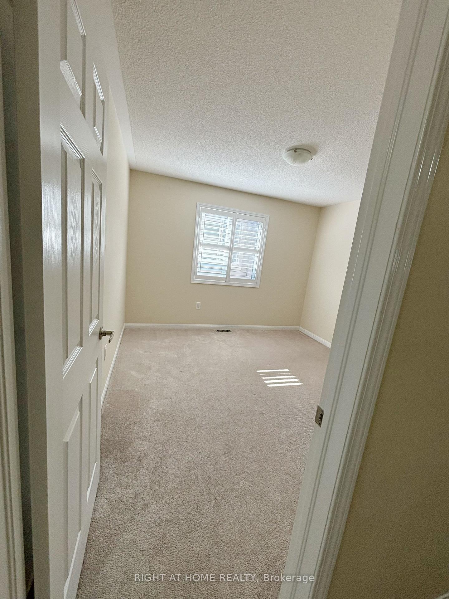 Photo 25 of 918 Farmstead Drive, Milton, Willmott — HOMEH