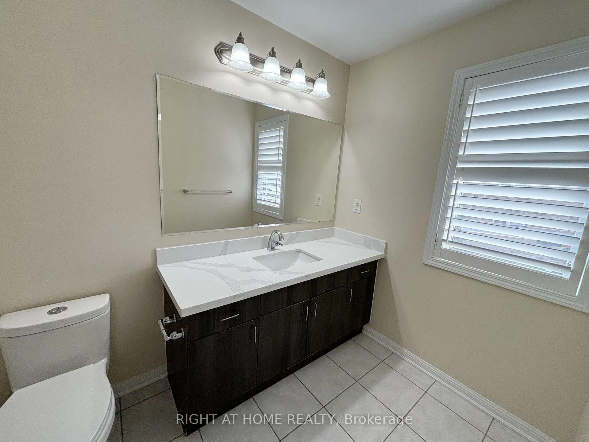 Photo 32 of 918 Farmstead Drive, Milton, Willmott — HOMEH