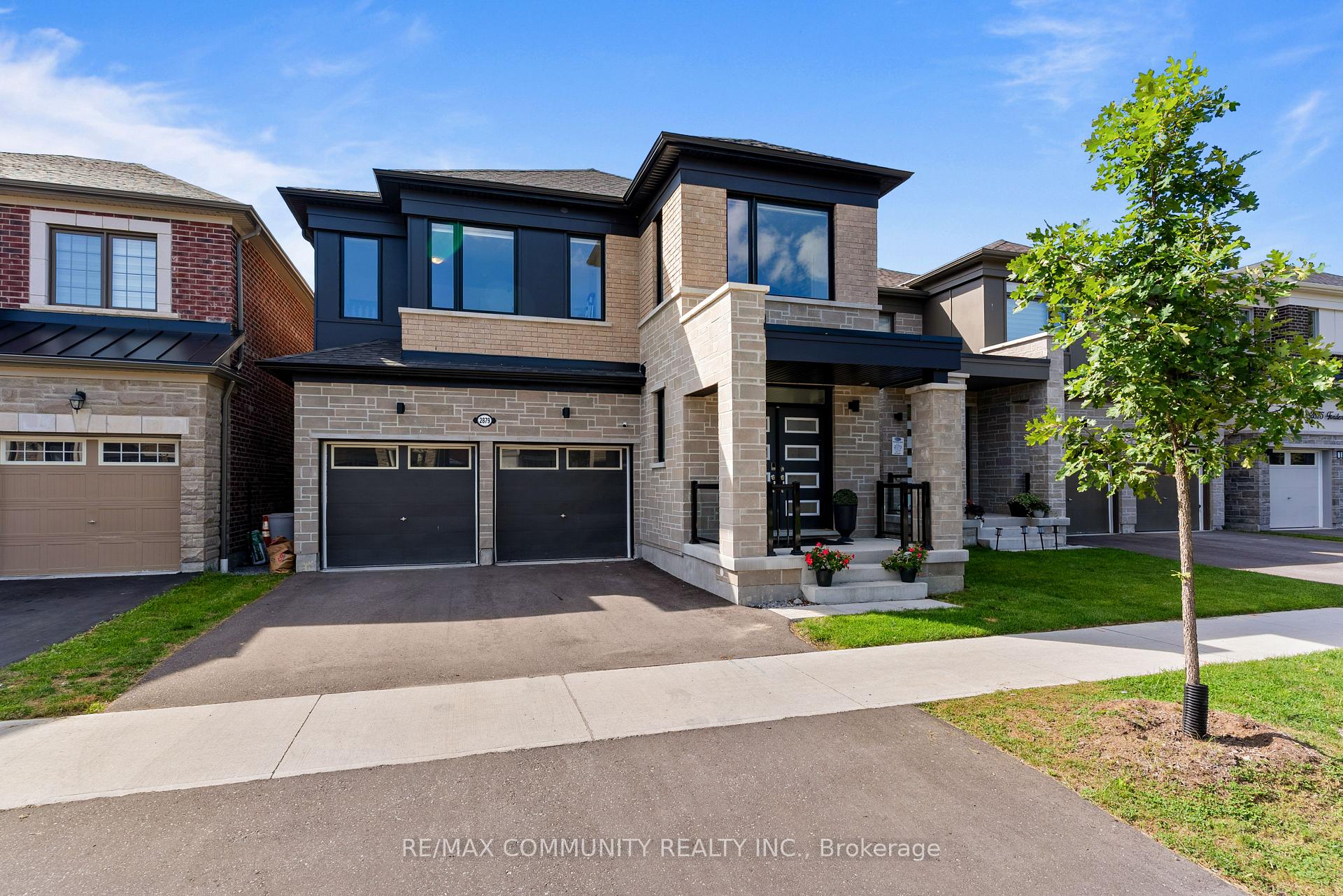 Photo 1 of 2879 Foxden Square, Pickering, Rural Pickering — HOMEH