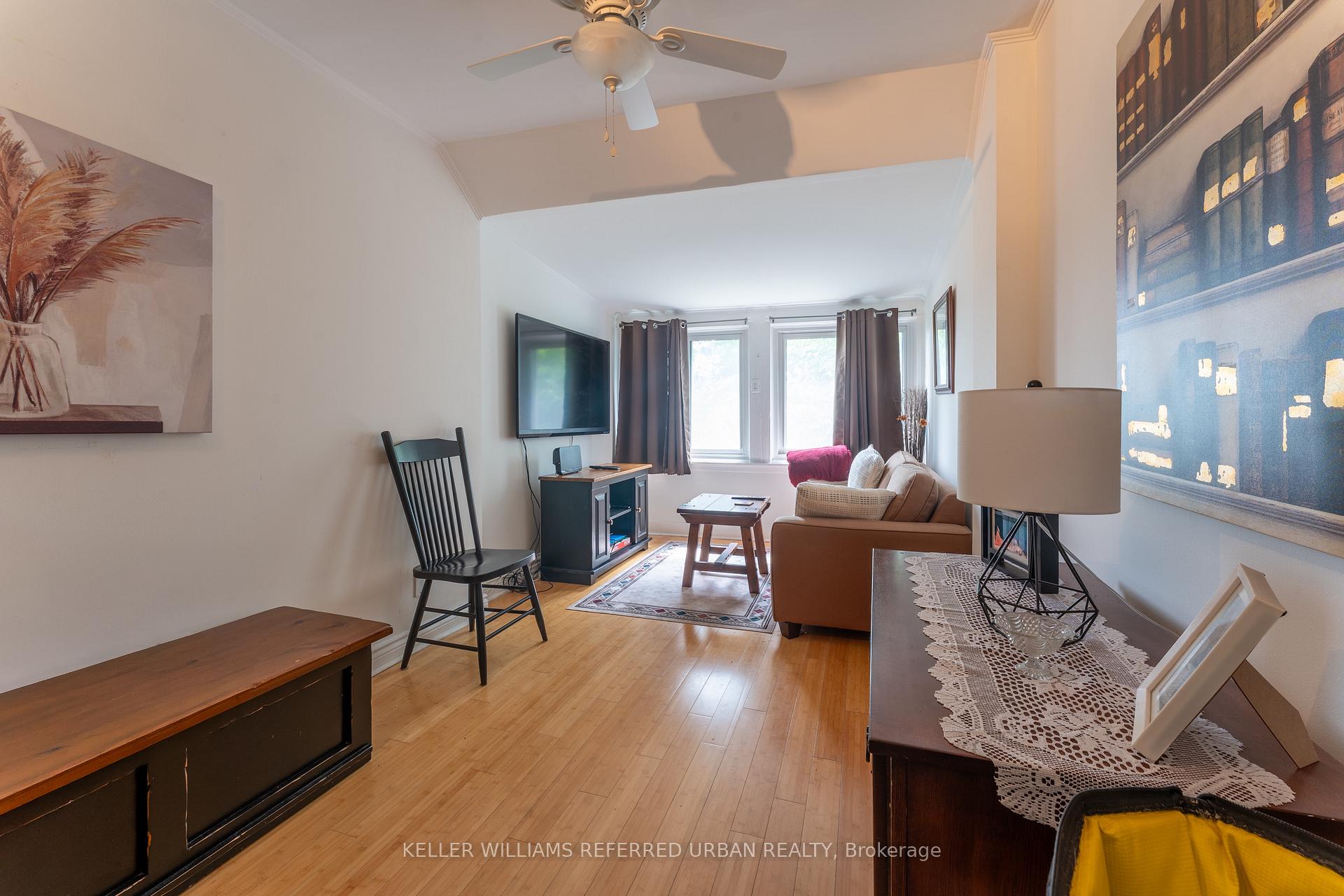 Photo 9 of Unit Upper, 431 Kingston Road, Toronto, The Beaches — HOMEH