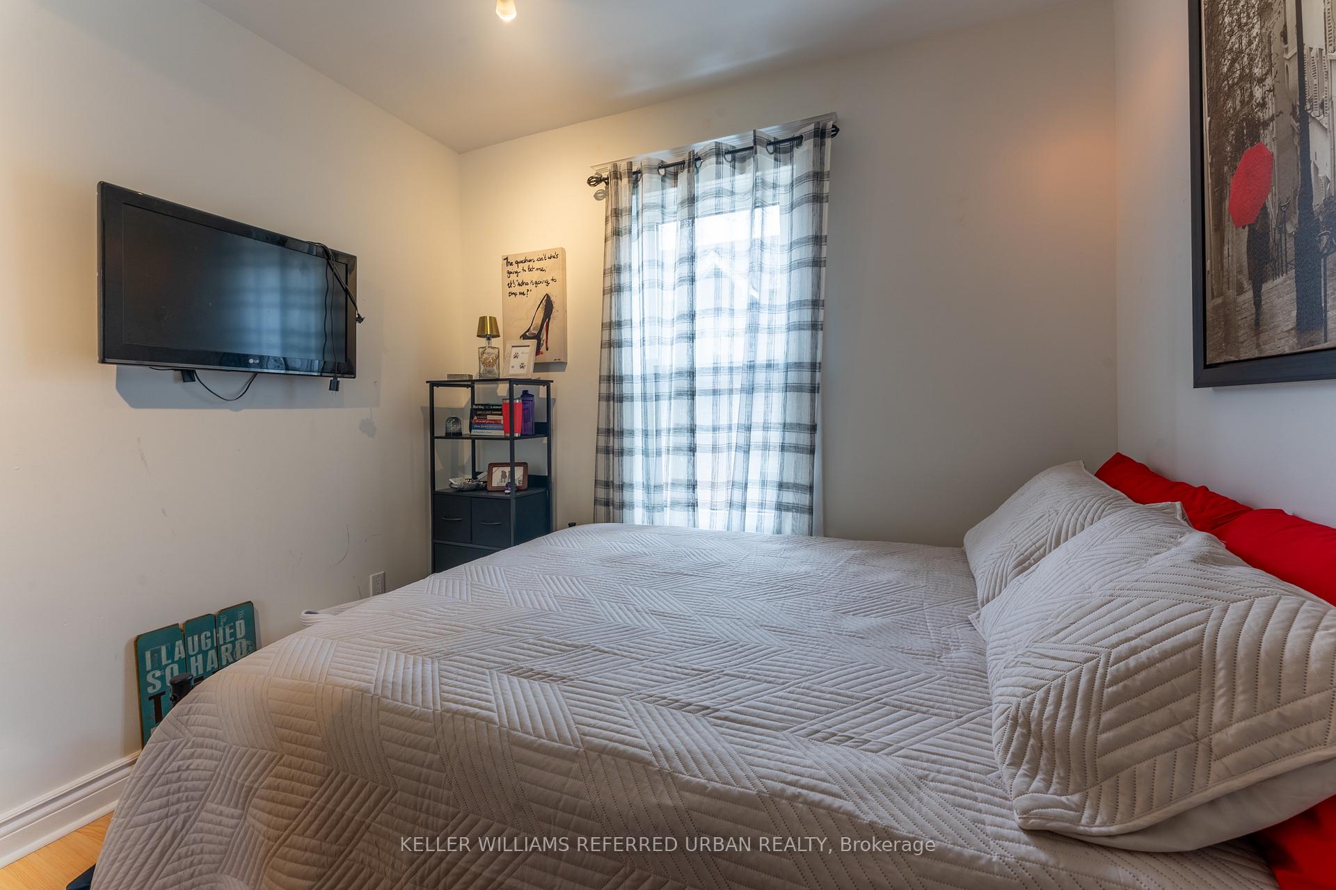 Photo 13 of Unit Upper, 431 Kingston Road, Toronto, The Beaches — HOMEH